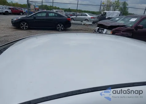 2015 Hyundai Sonata Hybrid from USA, damaged, VIN KMHEC4A4XFA135667